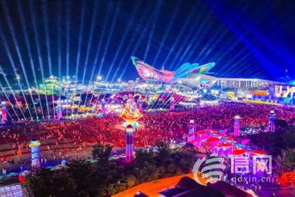 点赢通 青岛金沙滩啤酒城夏夜光影璀璨 这份追光指南请收好